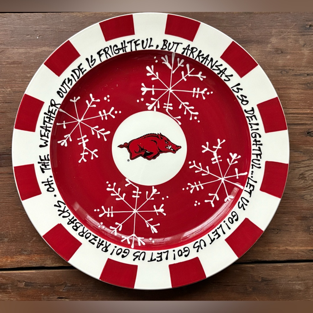 Magnolia Lane large round Arkansas Razorback Christmas platter.